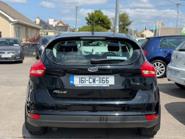 Ford Focus Excellent Condition 393443746