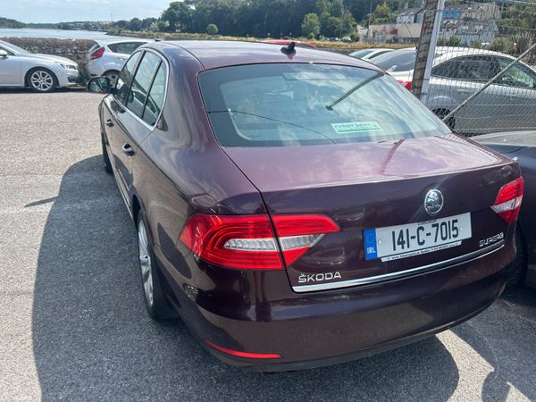 Skoda Superb 1.6Tdi 2014 393450714