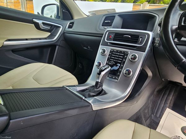 Volvo V60 2017 D4 AUTOMATIC NCT 06/27 393456002