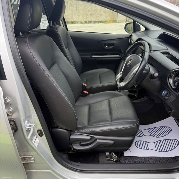Toyota Aqua 2017 Leather Edition 393467244