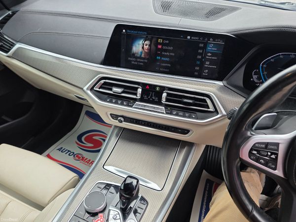 2022 BMW X5 xDrive45e M Sport Plug-in Hybrid 393467654
