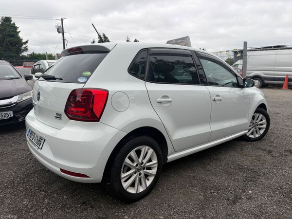 Volkswagen Polo Automatic 393403172