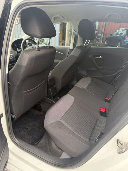 Volkswagen Polo Automatic 393403176