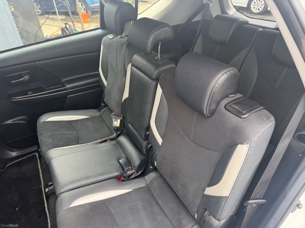 Toyota Prius GR Hybrid Automatic 393403570