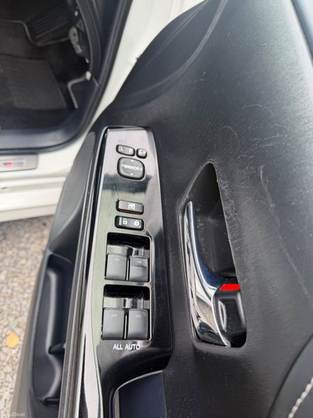 Toyota Prius GR Hybrid Automatic 393403582