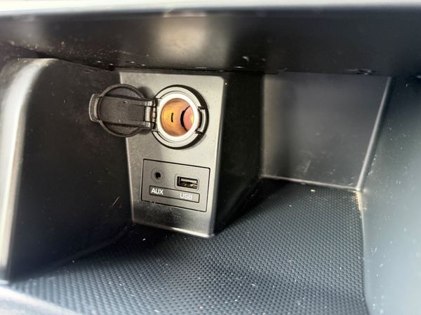 Hyundai i10 2019 DELUXE 1.0 FULLY SERVICED 393414270