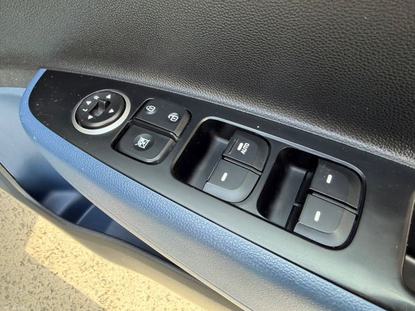 Hyundai i10 2019 DELUXE 1.0 FULLY SERVICED 393414276