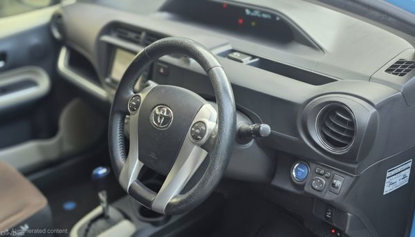 Toyota Aqua 2014 393415840