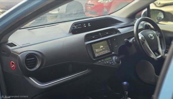 Toyota Aqua 2014 393415842