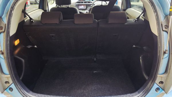 Toyota Aqua 2014 393415838
