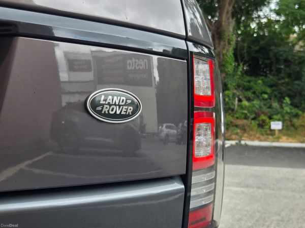 2016 Land Rover Range Rover Vogue, 5 of 30
