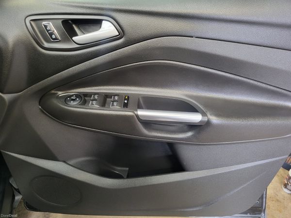 162 FORD KUGA 2.0TDCI TITANIUM = HIGH SPEC = 393426350