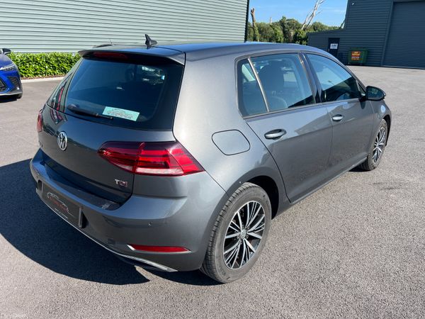 2017 (172) Volkswagen Golf SE 1.6 TDI - Automatic 393552856