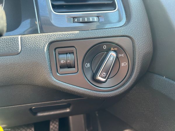 2017 (172) Volkswagen Golf SE 1.6 TDI - Automatic 393552876