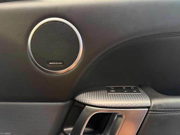 2019 Range Rover Sport P400e HSE 393560592
