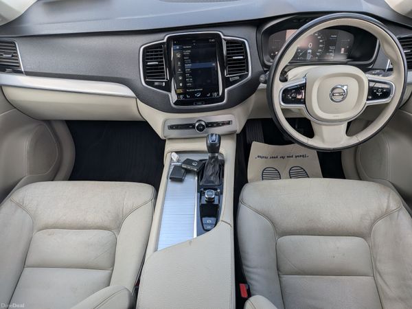 Volvo XC90 MOMENTUM /AUTO/ NEW NCT 09/27 393560500