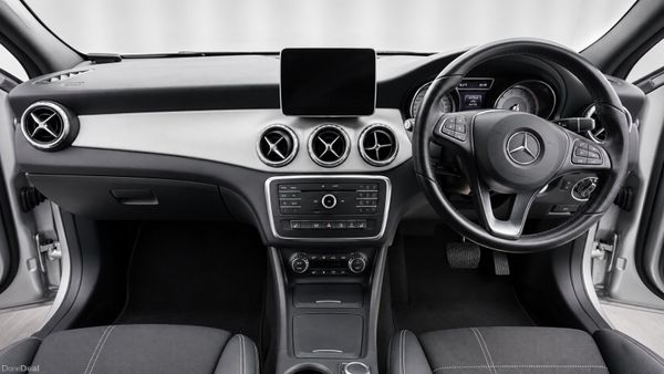 2016 Mercedes GLA 180 1.6l Petrol Auto 393562826
