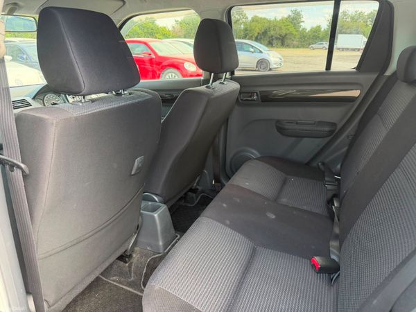2010 Suzuki Swift  1.2 393564072