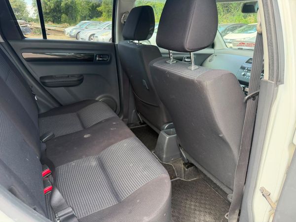 2010 Suzuki Swift  1.2 393564074