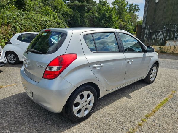 Hyundai i20 2010 1.2cc 5 door low mileage 393568032