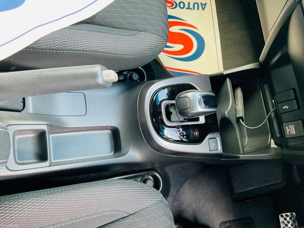 2018 Honda Fit 1.5  Auto Hybrid , (21K Miles only) 393579844