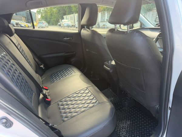 191 Toyota Prius  Hybrid Leather Seat 393508344