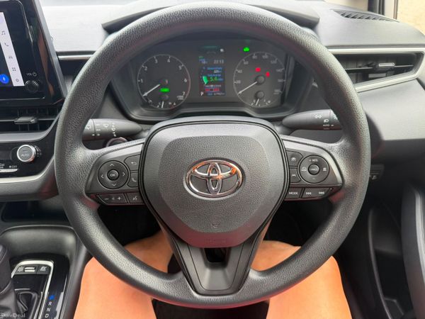 232  TOYOTA COROLLA 18 HYBRID 393508442