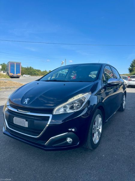 PEUGEOT 208 1.2L Automatic Very low Mileage 393510094
