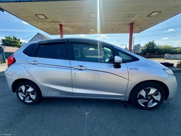 Honda Fit 2014 1.5L PETROL AUTOMATIC 393513100