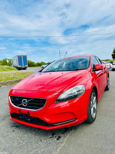 VOLO V40 T4 (2015) 1.6L PETROL AUTOMATIC VERY LOW 393514006