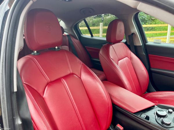 Alfa Romeo Giulia 2017 393515658