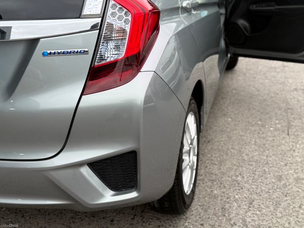 2014 Honda Fit Hybrid / L Spec/ Car play 393530038