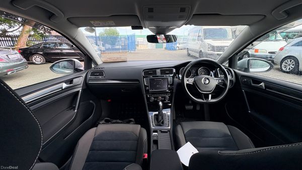 Volkswagen Golf 1.4TSI Auto 2017 393646258