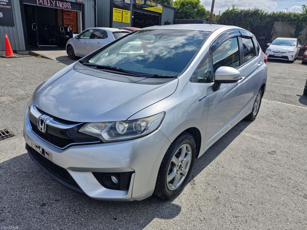 2015 Honda Fit 1.5L Hybrid Low Miles Fresh NCT 393649044