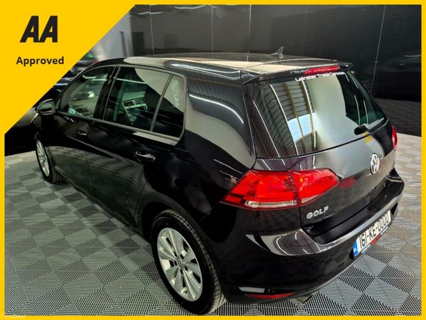 🚗 Volkswagen Golf  – Only 75000km! 🚗 393608604