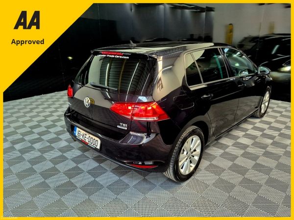 🚗 Volkswagen Golf  – Only 75000km! 🚗 393608606