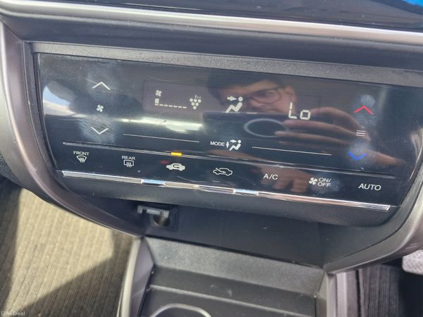 2015 Honda Grace 1.5L Hybrid Automatic Fresh NCT 393613846