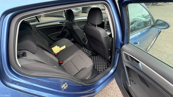 Volkswagen Golf 1.2TSI Auto 2015 393748954