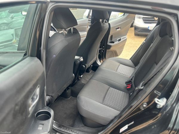 Toyota C-HR icon 393765734