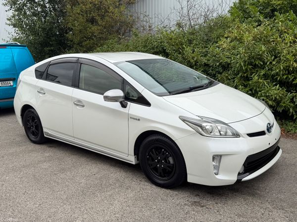 Toyota Prius Self Charging Hybrid 393767464