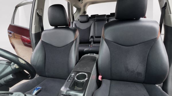 Toyota prius alpha 7 seater Self charging Hybrid 393769106