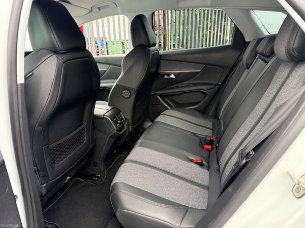 Peugeot 3008 1.2 Petrol AUTO LOW KMS 393784628