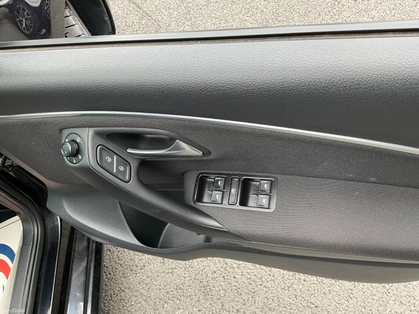 Volkswagen Polo 2017 Low Mileage(24Kmiles) 393794328