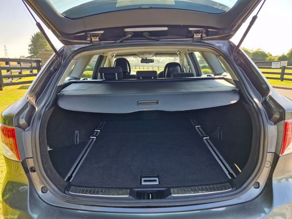 Toyota Avensis 2009 393710816
