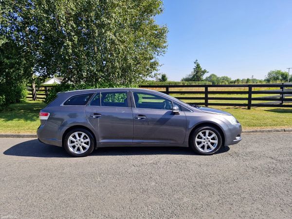 Toyota Avensis 2009 393710826