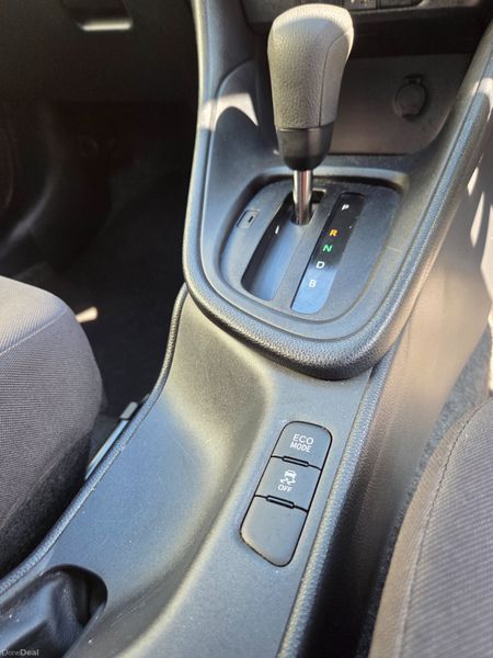 2021  TOYOTA YARIS  1.0 AUTO 393729660