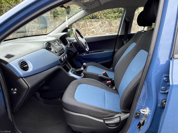 Hyundai i10 1.0 Deluxe 393864322