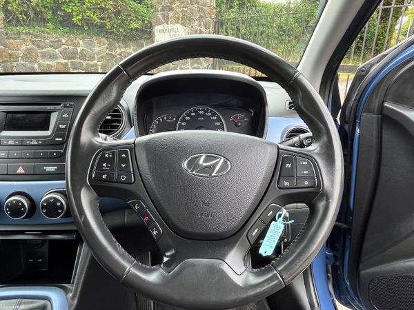 Hyundai i10 1.0 Deluxe 393864332