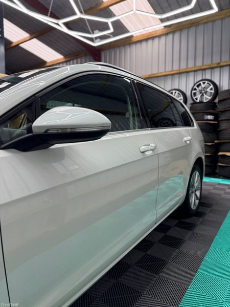 2015(152) Golf Estate 1.2 Petrol - Lounge Edition! 393896720
