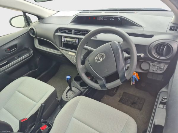 2017 Toyota Aqua 393800492